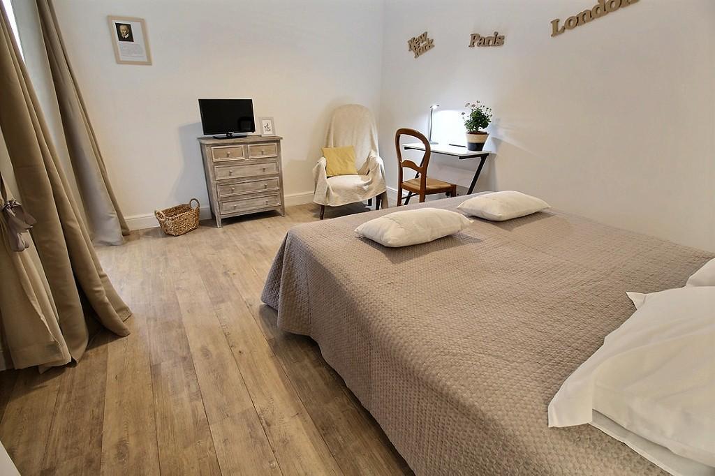 Logis Du Lievre D'Or Bed & Breakfast Montbazon Bagian luar foto