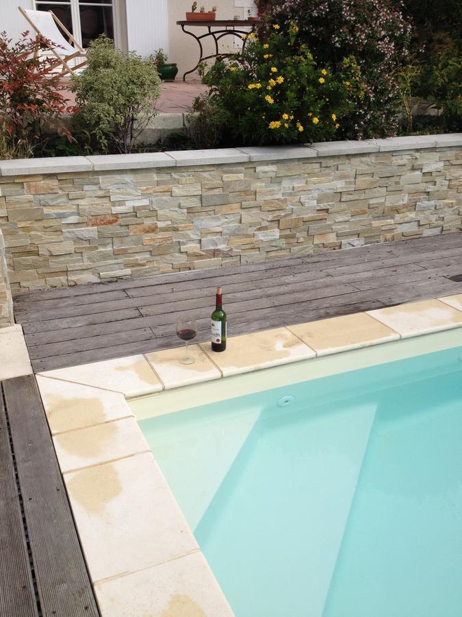 Logis Du Lievre D'Or Bed & Breakfast Montbazon Bagian luar foto